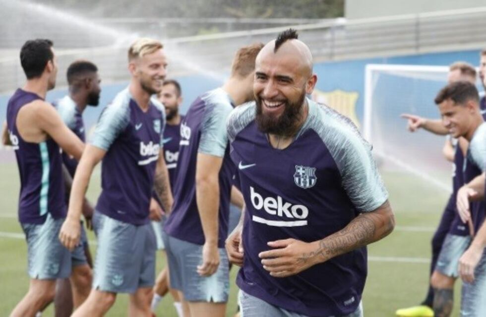 La primera foto de Lionel Messi con Arturo Vidal en Barcelona
