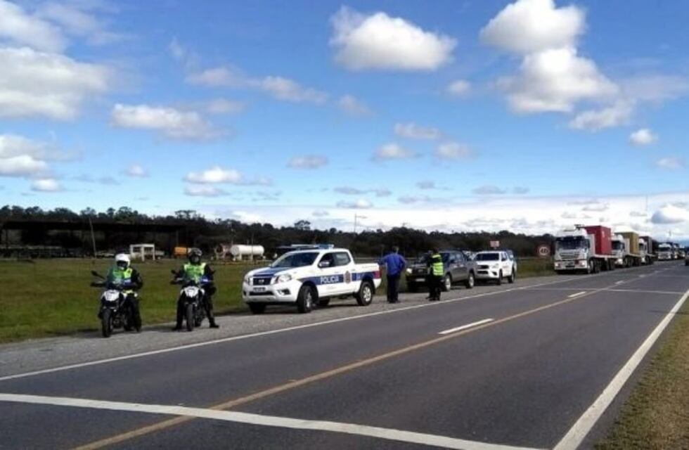 Cortó la ruta en plena cuarentena y terminó preso