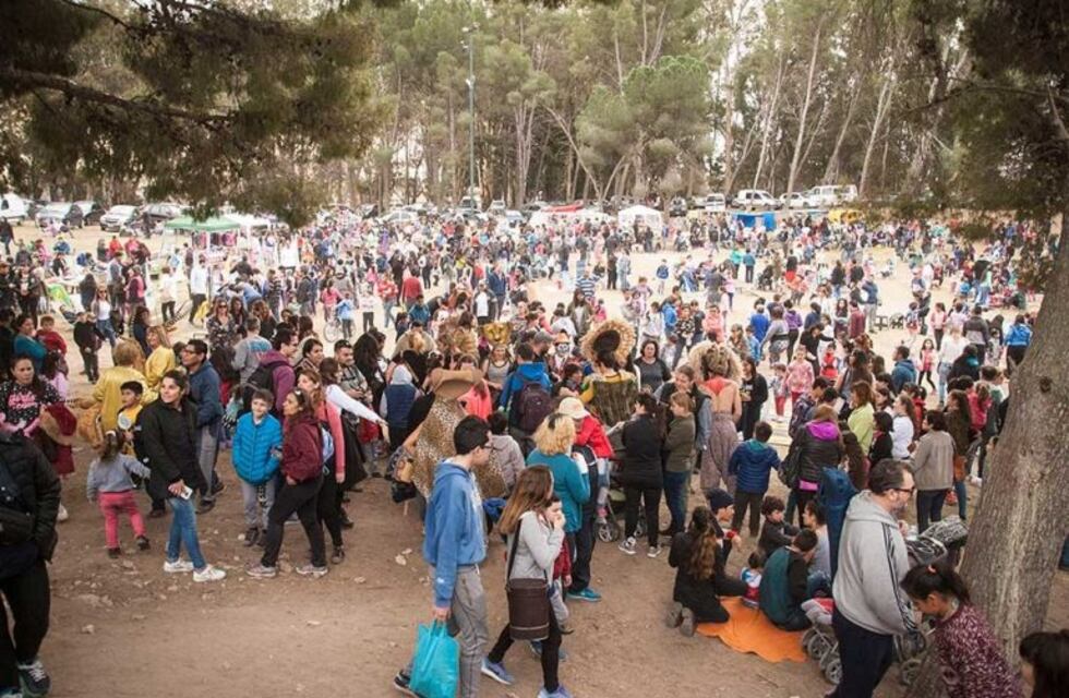 Domingo de festejos de primavera en el parque San Martín