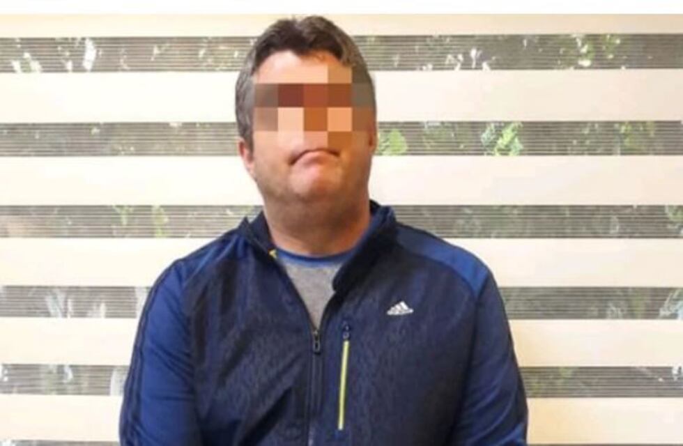 Detuvieron a un integrante de la barra brava de Independiente con dólares y armas en su poder