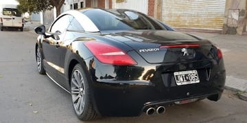 Roban dos autos de una concesionaria y los encuentran en un galpón (Alan Monzón)