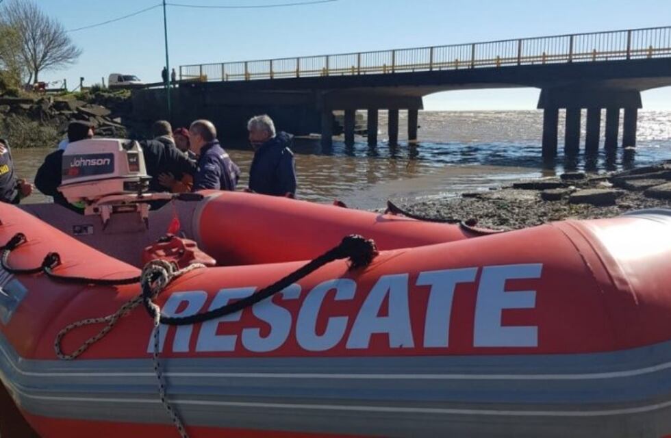 Conmoción por un cuerpo hallado en el Río de la Plata que podría ser de uno de los pescadores