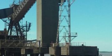 Los maleantes ingresaron a las instalaciones de Puerto General San Martín\u002E (Martín Torres)