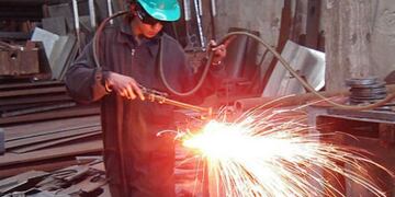 UOM seccional córdoba denuncia a 20 empresas por abusos en los pagos e intentos de violación de la cuarentena\u002E