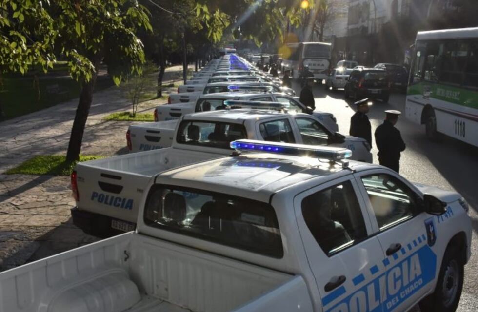 Peppo entregó 86 nuevos vehículos para reforzar el accionar policial
