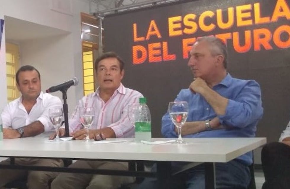 Rovira anunció que Oscar Herrera Ahuad será el candidato a gobernador