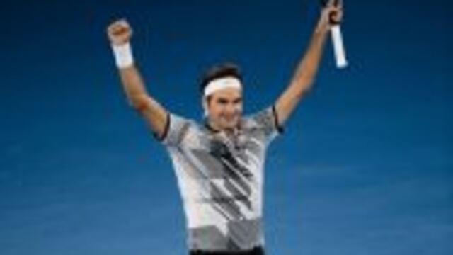 El suizo Roger Federer, celebrando el 24/01/2017 su pase a las semifinales en el Abierto de Australia, en Melbourne, tras dar una lecciu00f3n de