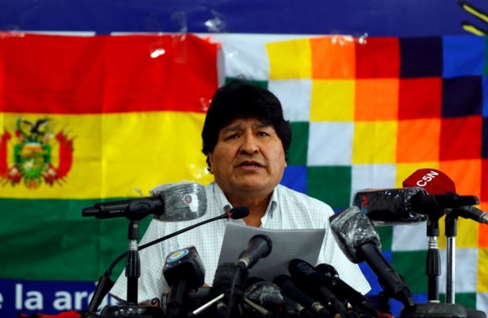 Evo Morales celebró el "espíritu pacífico" de elecciones y pidió esperar al recuento