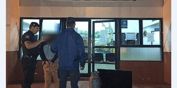 La policía recuperó elementos robados y detuvo al autor del hecho en Oberá