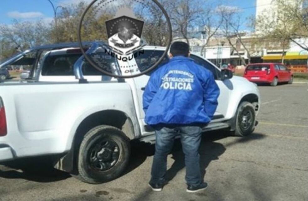 Permutó su auto pero le dieron a cambio una camioneta robada