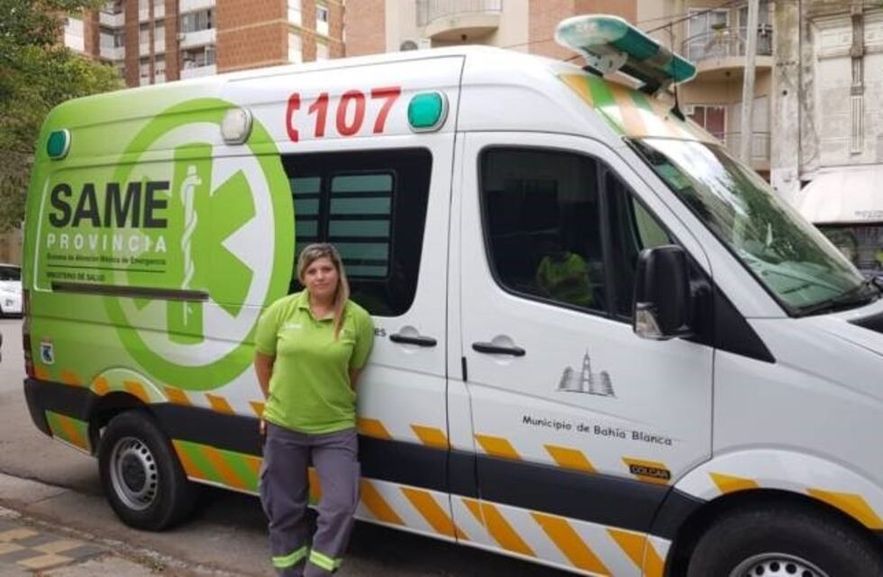 Gabriela es la primera mujer chofer de ambulancia de Bahía Blanca