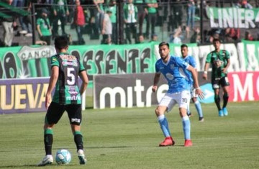 Estudiantes de Río Cuarto se lo empató a Nueva Chicago en Mataderos