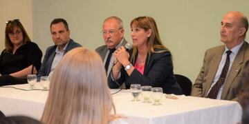 Los agentes de salud se mostraron muy emocionados con el anuncio\u002E