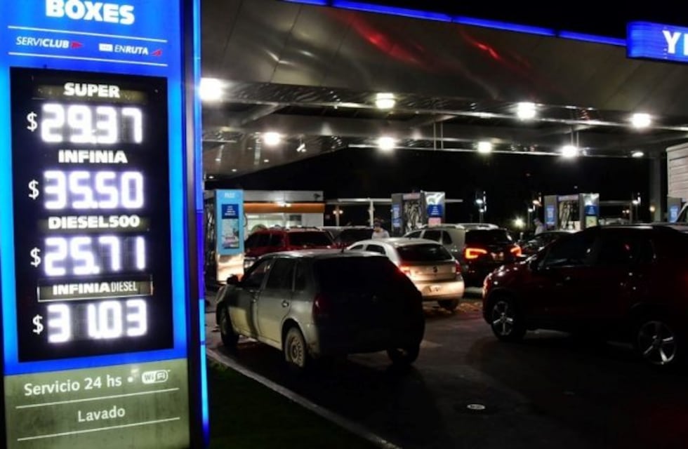 Las naftas y el gasoil aumentan desde hoy hasta un 12%