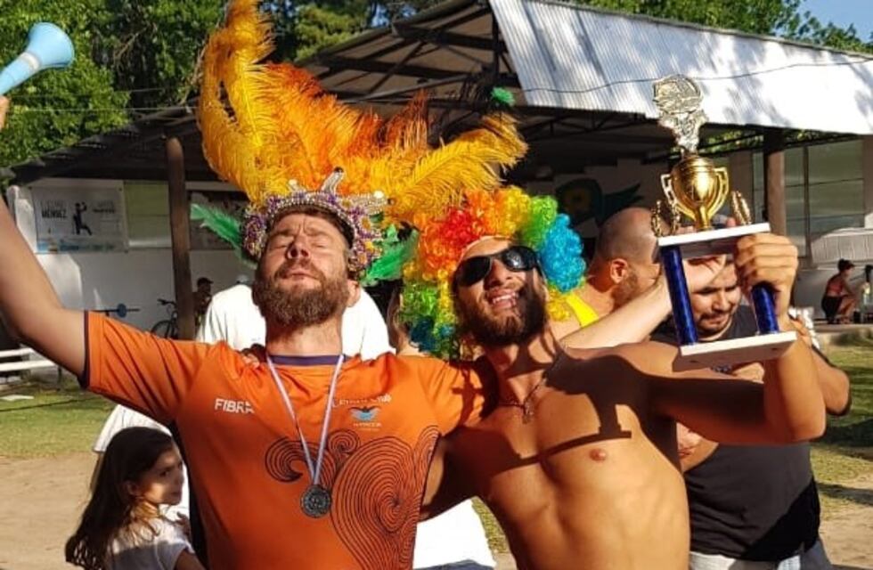 Destacada actuación de nadadores puntaltenses en la Maratón Acuática de Gualeguaychú