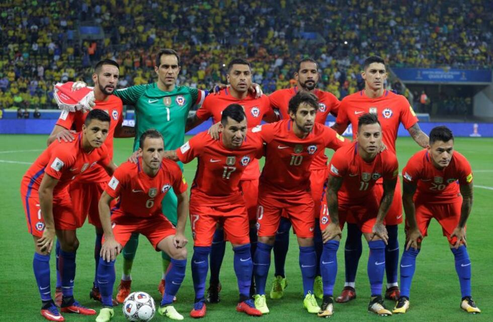 Una travesti aseguró que los jugadores de Chile la invitaron a una fiesta antes del partido ante Brasil