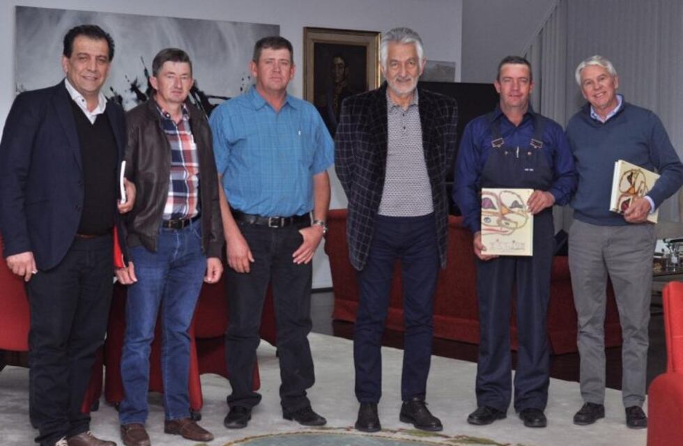 El Gobierno de San Luis entregó más de 8.000 hectáreas en Arizona a familias menonitas