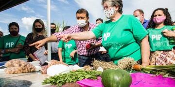 El gobernador compartió con los productores de la cooperativa de Puerto Piray\u002E