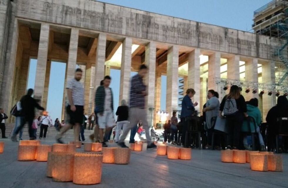 El Monumento alojará un concierto gratuito a la luz de las velas por La Hora del Planeta