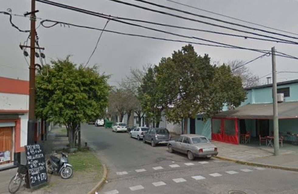 Falsos pasajeros asaltaron a una taxista en la zona oeste