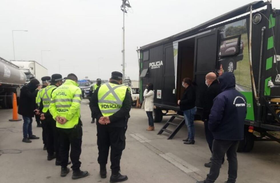 Coronavirus: Santa Fe ya rechazó 3.300 autos desde el fin de semana largo del 9 de julio