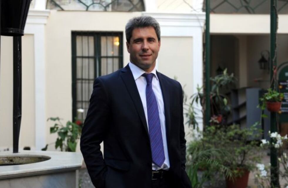 Uñac se excluyó "por ahora" de un desafío nacional y pidió por la unidad