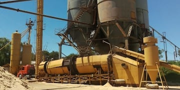 El operario realizaba tareas de mantenimiento en el silo\u002E (Street View)