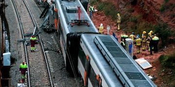Un muerto y 49 heridos por el descarrilamiento de un tren en Cataluña\u002E Foto: AFP\u002E