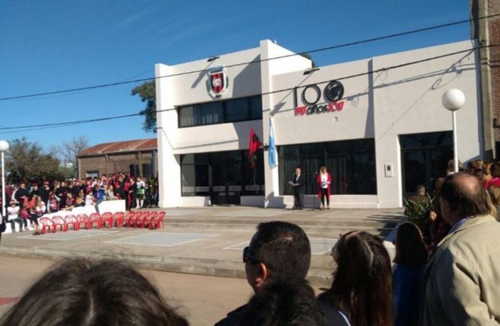 El fin de semana y en el polideportivo de Progreso: nuevos detalles del velatorio de Emiliano Sala