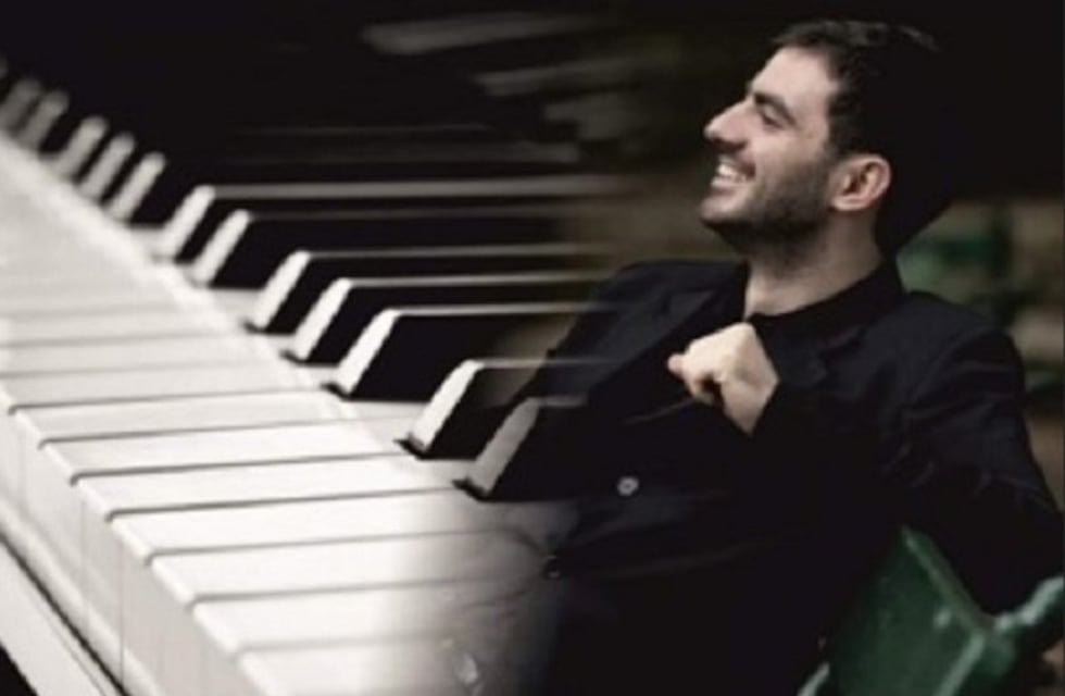 El italiano Giulio Biddau se presenta en el teatro San Martín