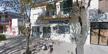 Imprenta Sudamu00e9rica en Colu00f3n al 3000, Rosario.