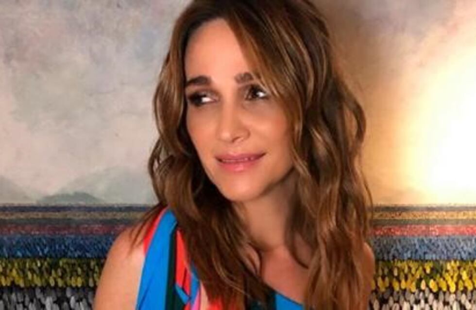 Verónica Lozano protagonizó un hilarante video arrastrándose como "La Cobra"