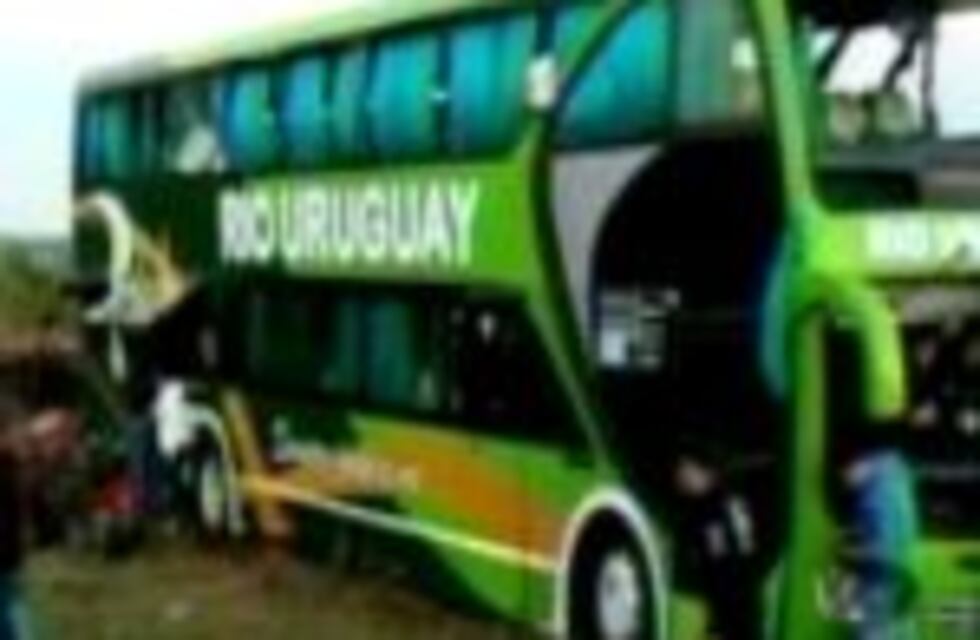 Quedó detenido el chofer del micro que volcó en Brasil: será acusado de homicidio culpuso