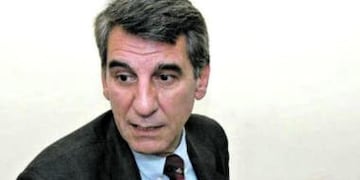 Femicidio de Paola: juntan firmas para impedir renuncia del juez Francisco Pisa\u002E (Web)