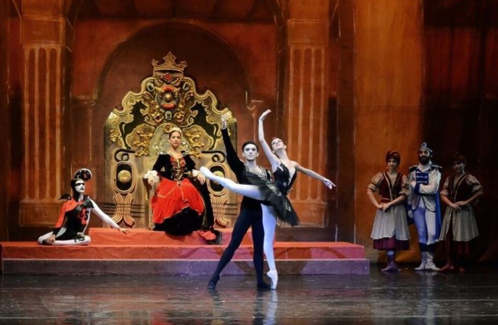 Habrá nuevas funciones de "El Lago de los Cisnes" en Posadas