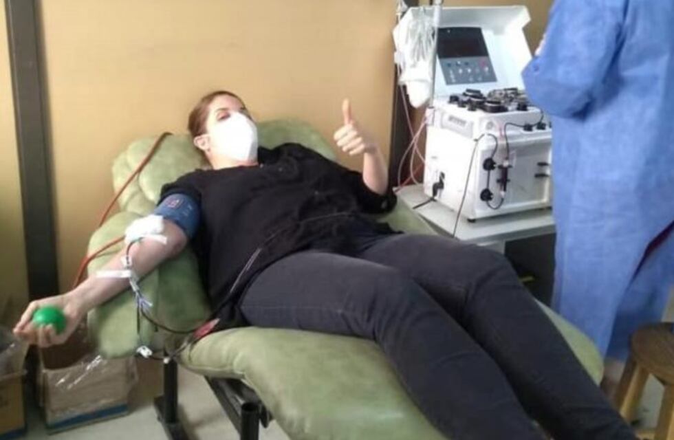 Una azuleña recuperada de coronavirus donó plasma: "Es un honor tener ese privilegio"