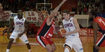 Quimsa se esforzó y la peleó, pero se le escapó el partido sobre el final\u002E