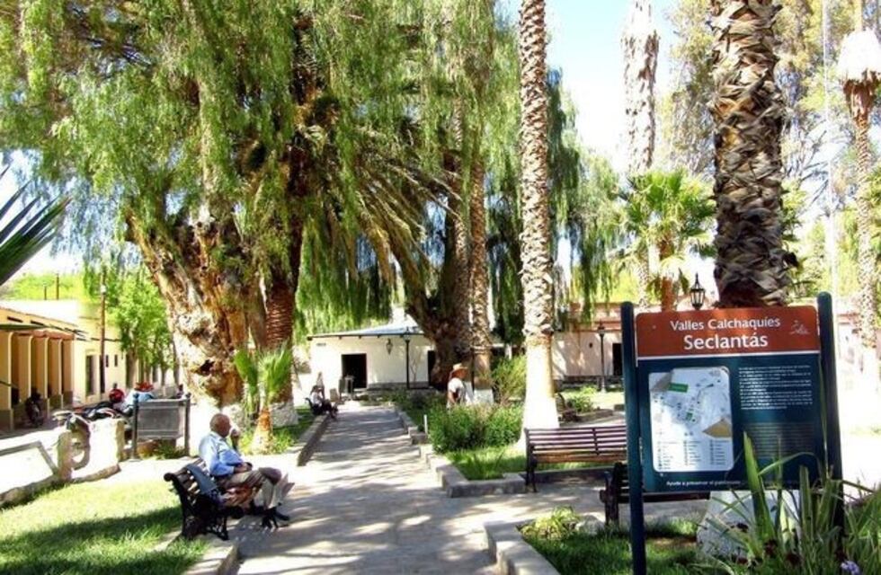 Le pidió que la acerque en moto, este la violó dos veces y la abandonó en una plaza