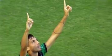 El delantero de Chicago lo inventó y cambió por gol el penal\u002E