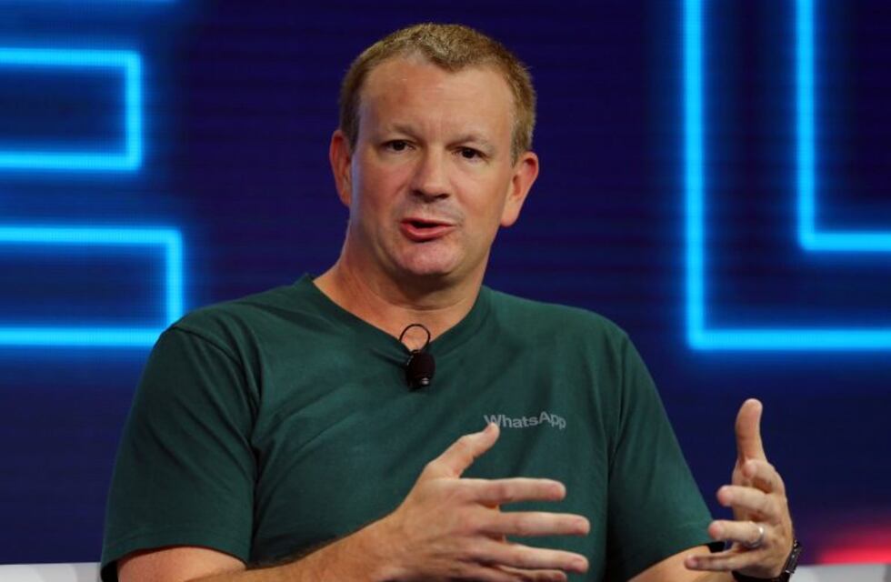 Brian Acton, el cofundador de WhatsApp, pidió eliminar Facebook
