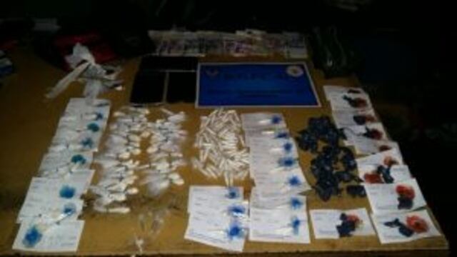 La policu00eda secuestru00f3 cocau00edna y marihuana fraccionada para la venta en el domicilio allanado el u00faltimo su00e1bado.