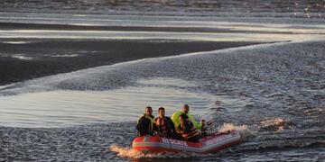 Prefectura Naval Argentina confirmó que amplió el área de búsqueda de los pescadores\u002E
