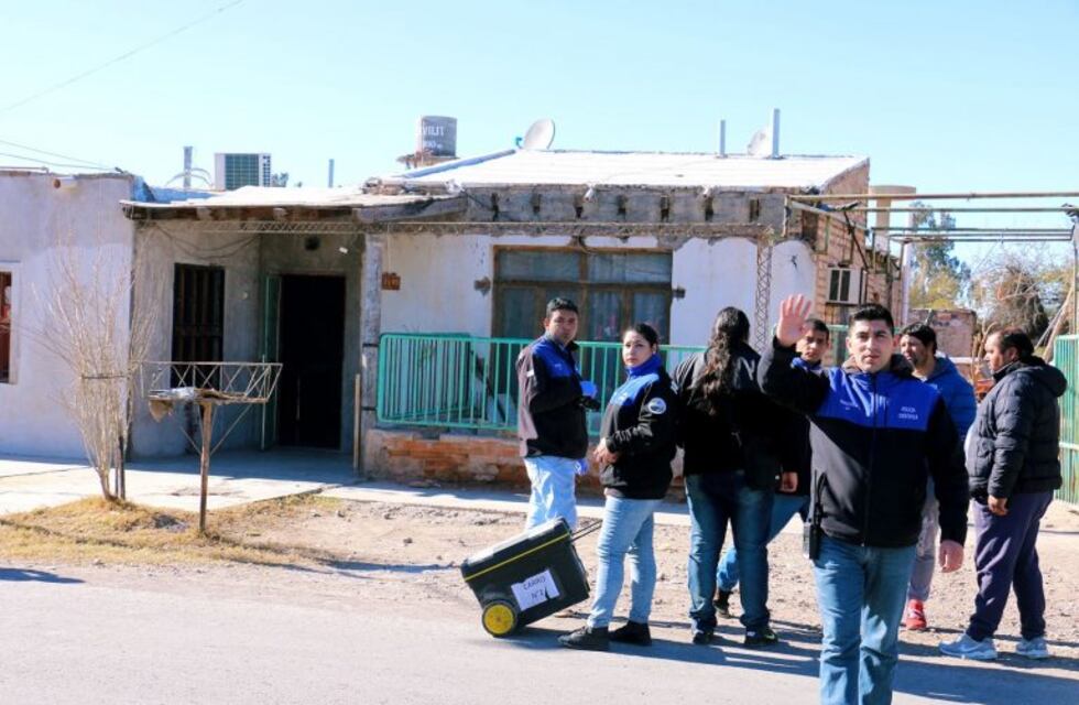 Caminaba con su hermano y lo mataron tras robarle el celular y la billetera