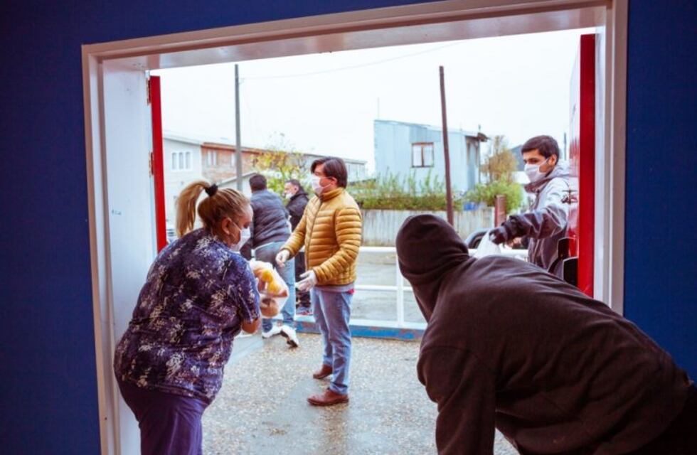El gobierno de la provincia continúa con la entrega de módulos alimentarios