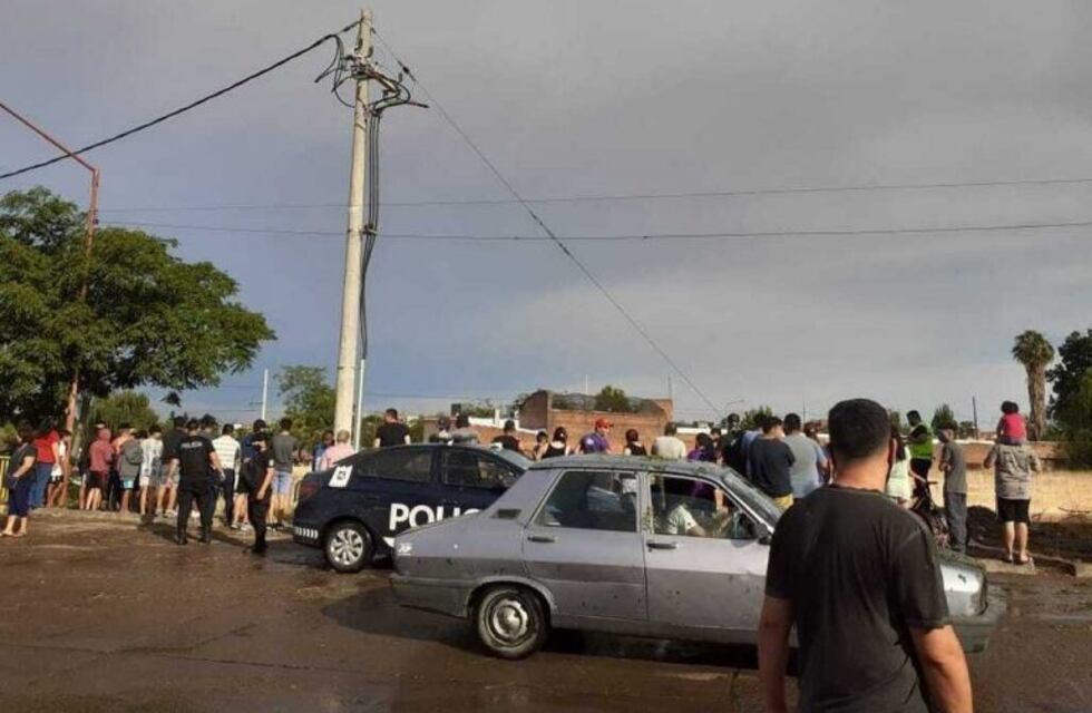 Un niño cayó a un zanjón y fue rescatado con vida
