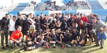 Con Franco Watson como figura, la Gloria se consagró campeón en B Nacional\u002E