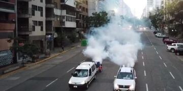 Fumigaciones en calles de Córdoba, abril 2020\u002E