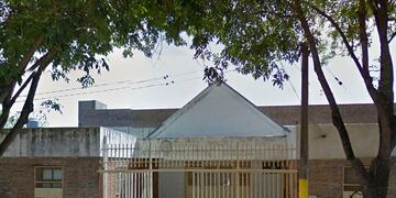 Un niño disparó un arma en la escuela ubicada en Constitución 3270\u002E (Web)