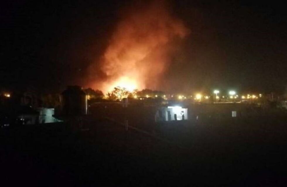 Una fábrica de conservas se incendió anoche en Ugarteche