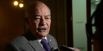 Fernández se mostró crítico con el modelo económico impuesto por la Nación